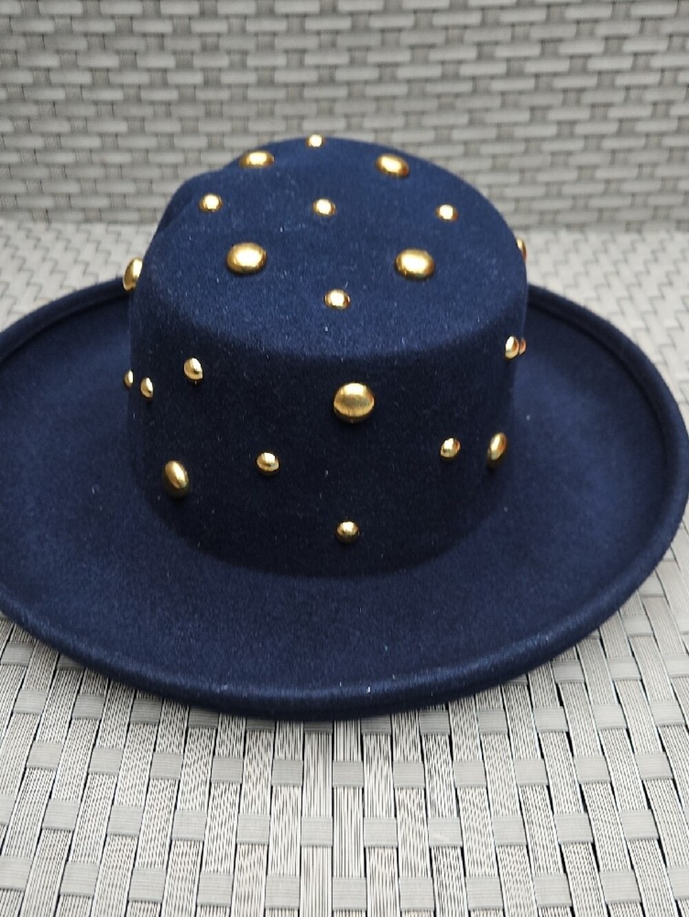 Vintage Betmar New York 100% Wool Gold-Studs Navy Felt Wide-Brim Hat - Picture 3 of 17